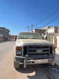 فورد F350  موديل 2009 باسمي رقم اربيل بيها مكينة كايمه السعر 80 وبي مج...