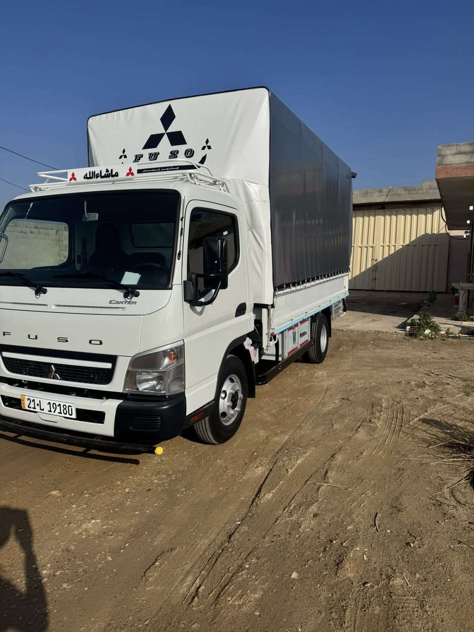 سلام عليكم
كنتر للبيع موديل 2026 فول موصافات سيارة زيرو ممشتغلة رقم سيلمانية محجر بشتيوان سيارة كاملة جادر مال موصل درجة اولى رقم هاتف ***********
