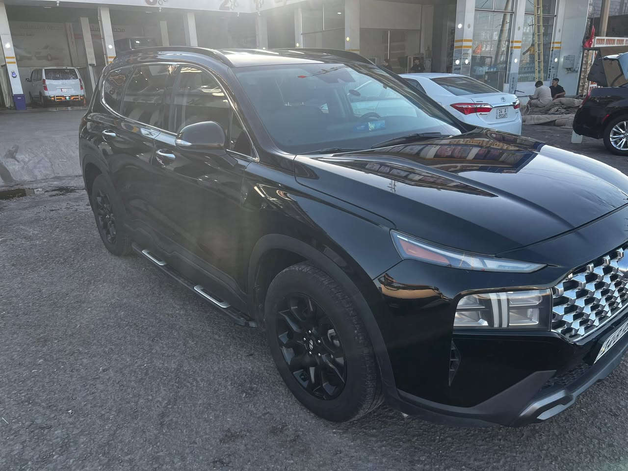 السلام عليكم سنتافيا 2022 وارد امريكي الضرر موضح في الصور فقط العطر مبدل الباقي بلادي مصلح 
السيارة رقم بصرة
المواصفات : 
محرك GDI دبل نوزل سعة 2500
رادار امامي 
رادار خلفي 
رادار جانبي 
كامرة خلفية 
نظام اوتو هولد 
نظام اوتو ستوب
ثلاث أنظمة قيادة 
نظام النقطة العمياء 
حفاظ على المسار 
مثبت سرعة يتتبع السيارة الامامه 
شاشة تدعم كار بلي واندرويد اوتو كيبل او بدون كيبل 
منفذين USB امامي ومنفذين خلفي 
تبريد امامي خلفي 
تدفئة كشنات 
السيارة نظيفة وجاهزة حدادية ومكينة وگير كله تمام  
السيارة ماشية 86 الف كم

 العنوان البصرة الهارثة 
السعر 230ورقة وبيها مجال ان شاء الله 
***********
