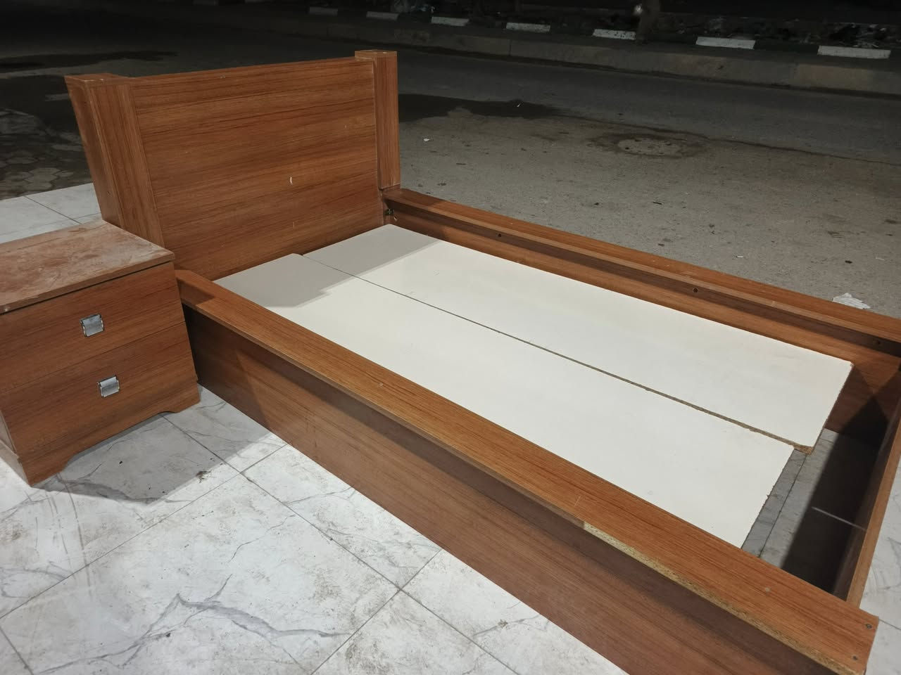 السلام عليكم يوجد لدينا جرابي مع كومدياتهن بآلة تركي مع ميوزة يوجد خدمة توصيل العنوان شارع ٣٠مجمع الأخوين ***********
