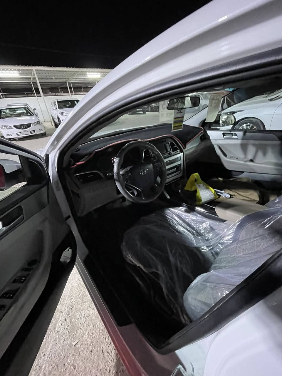 سوناتا 2015 امريكي مراوس او بيع
مكفوله كفاله عامه    🔥😍✅
ماشيه 157  الف حقيقي كيلو متر 
 رقم اربيل  الدولي هزه سنويه جديده 
كشن تدفئه 
مواصفات 
 ، داخل بيجي ، شاشة عرض 
ثلاثة أنظمة قيادة ( عادي -ايكو- سبورت )

سيارة جديدة جدا بوضع الشركه ✅🟥😍

السعر :: 129 وبيه مجال 
الرمادي مركز المدينة 
*********** 
. 
.
