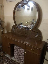 سرير • مستلزمات نوم • أثاث منزلي