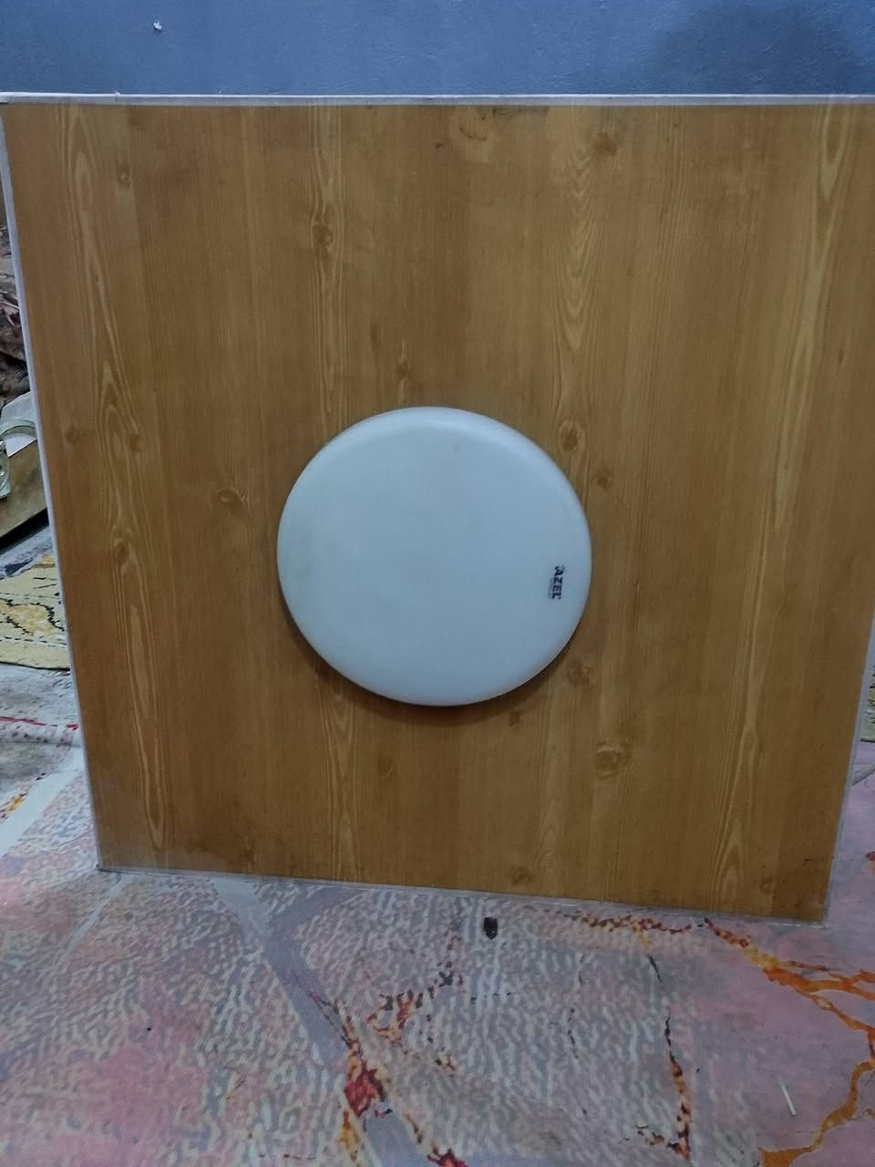 سلام عليكم عندي سقوف للبيع 51قطعه وياهن سيوره وكلوبات وبيهن نصاصه سبعه هم وياهن اربع كلوبات شغالات كلهن 60الف هاذه رقمي ***********
