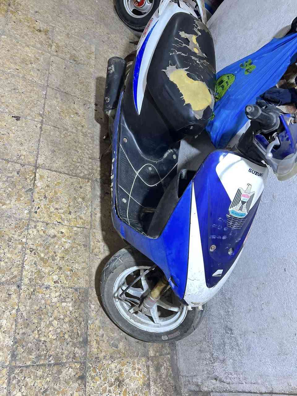 سلام عليكم دراجه سازوكي للبيع السعر175وبيه مجال للشرايي الدراجه كاضه مكينته ابيعه كوم حديد مكاني بصره جبيله الرقم ***********
