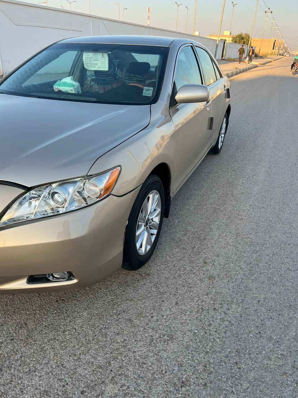 للبيع كامري 2007 وارد امريكي
ضرر جاملغ امامي بدون دواخل 
ومصبوغه جماليه بدون دواخل 
اثر جراد 
محرك كير مال حاويه جدد مبدلهن
تخم تاير حديد 
صدر جاهزه سياره الف مذب عليها 
رقم بغداد تحويل مباشر 
سياره كلش حلوا جديده دواخله جديده
عنوان الرمادي  
السعر86 وبيها مجال للشراي 
الستفسار. ***********
