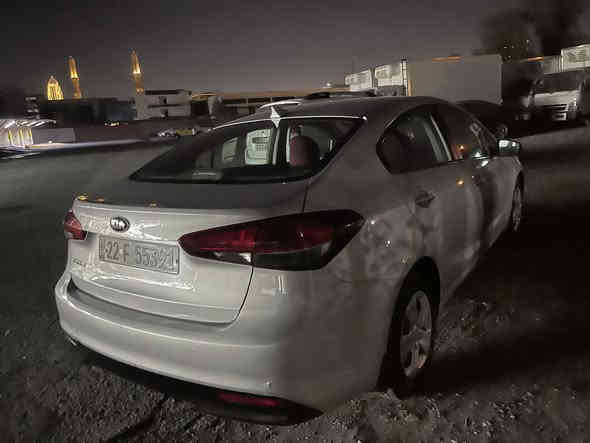 السلام عليكم 
كيا فورتي موديل 2017
بدون حادث فقط بخ ثلاث قطع. 
كلشي بيه سليم 
ماشية فقط 118 
السيارة شمالية وبأسمي و شرط التحويل او الوكالة
السعر 120
رقمي ***********
