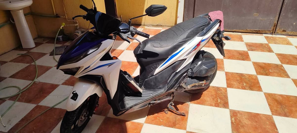 دراجه هونده للبيع ***********
