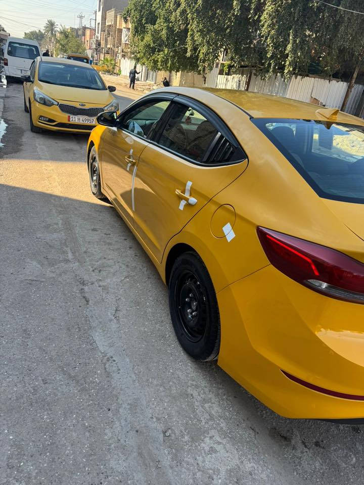 سلام عليكم من رخصت الادمن المحترم 
النترا مديل ١٧امريكي حادث بنيد نفسه لبيل واحد سياره جاهزه من كلشي هزه جديده مصفره هيه بسمي تحويل مباشر مكينه كير تبريد صدر تخم تاير 
جديد مكان سياره بغداد شعب السعر ١٢٥ وبي مجال بصيط 
***********
