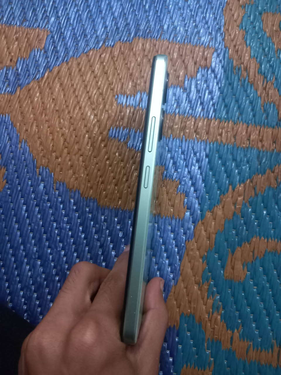 بيه ذاكرته 128 كولش مابيه بلادي  السعر 80 وبيه مجال اي استفسار راسلوني خاص ادزلكم رقم صاحب هذا جهاز


**إذا كنت صاحب هذا الإعلان وتريد حذفه لأي سبب، رجاءا أرسل رسالة إلى الدعم الفني**