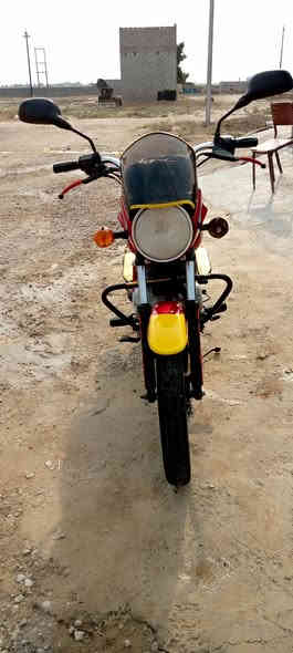 السلام عليكم دراجه بوكسر خمسه كير موديل 2020 أوراق كامله فقط السعر 950وبيها مجال رقم  ***********
