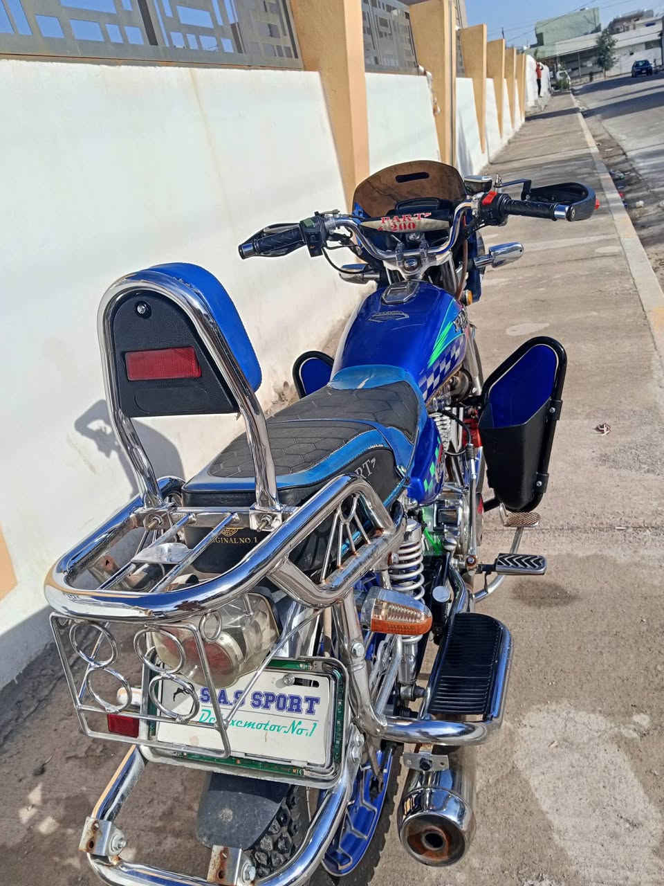 بارت 2023 منفيس كمرك مدفوع كامل 7 اوارق بس باقي ترقيم محرك بشرط ما مفتوح كهربائية كله شغال
ماطور كله عل بلاد 
السعر 700 الف 
رقم تلفون *********** 
مكاني كركوك دوميز
