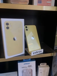 ايفون 11عادي جهاز وتر ممفتوح ذاكرة 128كلشي بي شغال جهاز فول نضافة سعرة...