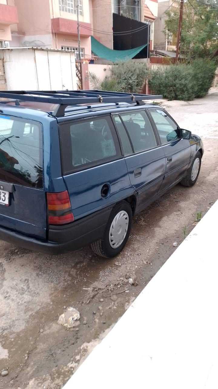 اوبل استرا موديل 92رقم بغداد جديد هزه جديده تتكاتب ويال شرعي شرط التحويل سياره مصبوغه عام جماليه بيهه قطعتين سياره دوشمه كشنات ارضيه صقف كلا جديد السعر 47 رقم ***********
