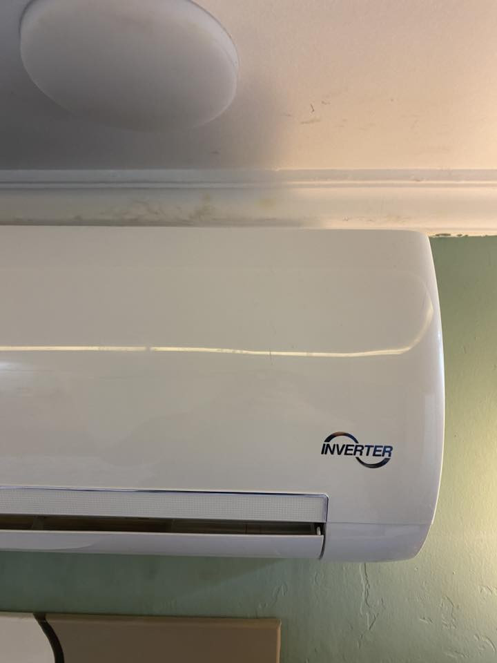 للبيع سبلت توسوت 1 طن انفيرتر السعر 350
مكان الشعب /بغداد 

***********
