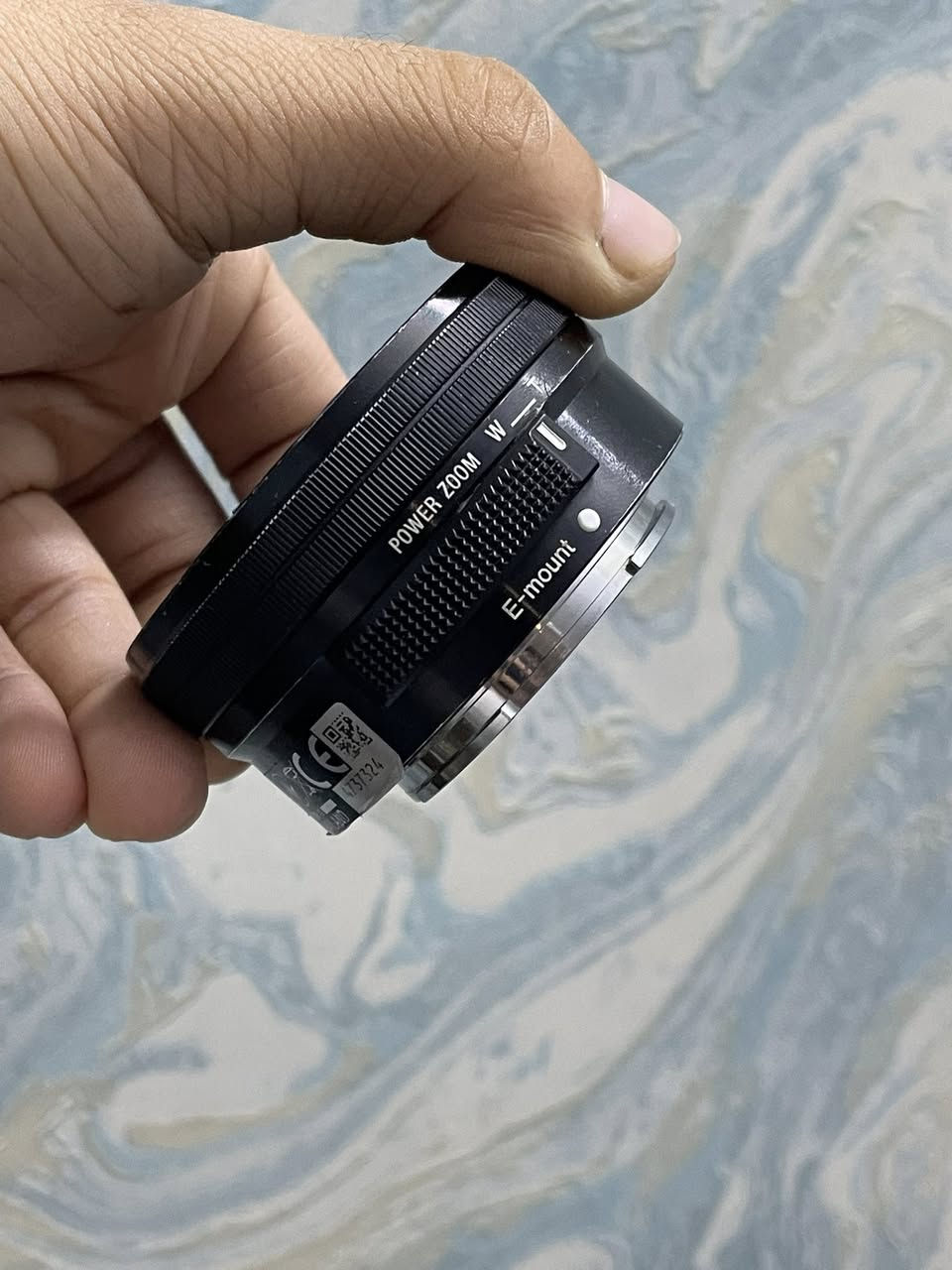 السلام عليكم 
عدسة سوني 16-50 اصلي مال الكاميرا البلادية e mount
شغالة ١٠٠٪؜ بدون اي مشاكل  السعر ٦٠$ 
العنوان بغداد الاعظمية الرقم ***********
