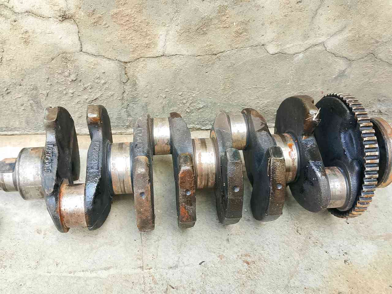 غراض مال افيو تفصيخ
قيم بما يرضي الله 
بطاله مستعملات شي قليل 
كرنك 
عينه +صينيه 
عنبار رئيسي 
لايتات
ايسي
طوافه مال بانزين 
قايش
صوندات
يدات مال جام 
مسجل 
{ مكاني كوت مركز } ***********
