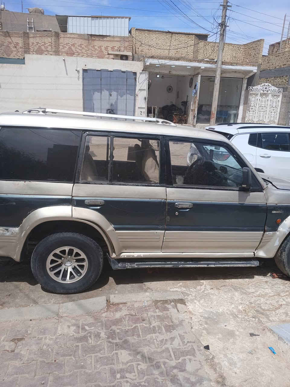 باجيرومحوركيراومحرك فيفيتي3000نكره سلف رقمهابصره مشروع وطني حاليابالعماره سنويه صاقطه لاغرامات ولامخالفات ابددواخل نص اونص حداديه نص عمرتبريدماكوفقط كمبريسربيع35وبيهامجال اومراوس بسياره زغيره اوتماتيك وهذافديووصورها تفضل خاص انطيك التفاصيل وبيهامجال


**إذا كنت صاحب هذا الإعلان وتريد حذفه لأي سبب، رجاءا أرسل رسالة إلى الدعم الفني**