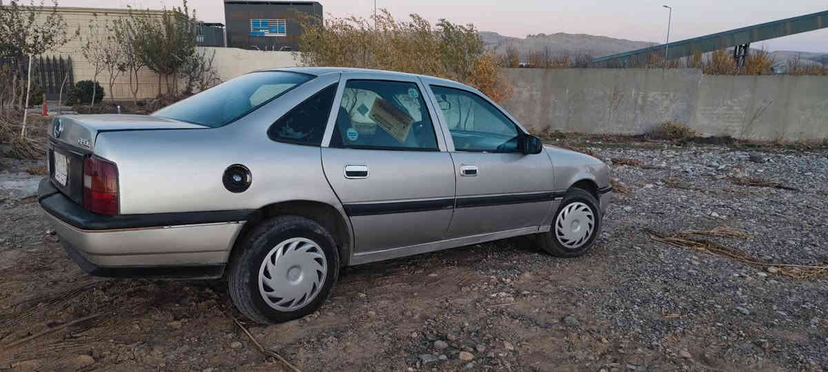 ئۆپل ڤیکترامۆدیل 1992سە نە وی وڕە قە می ئە سلی بە شە رتی ئە وە لیات ومووس وبڕاوە ومالی کە س نە بیت پارە ی کە سی تیانە بیت کیشە ی یاسای نە بیت وهە مووعیراق بگە ڕیت مە کینە ی 16قایش پانە وئە وروپیە مە کینە ی پاوە رە گە رمی ئیشە کات کارە بای وکامل گیجی ئیشە کات سلایت جامی نە شکاوە دە عموولیدراوی هیجی نیە گیڕومە کینە وهە مووگیانی بە شە رت سعری 18گە لاومە عامە لە شوین بازیان *********** السليمانية, العراق
