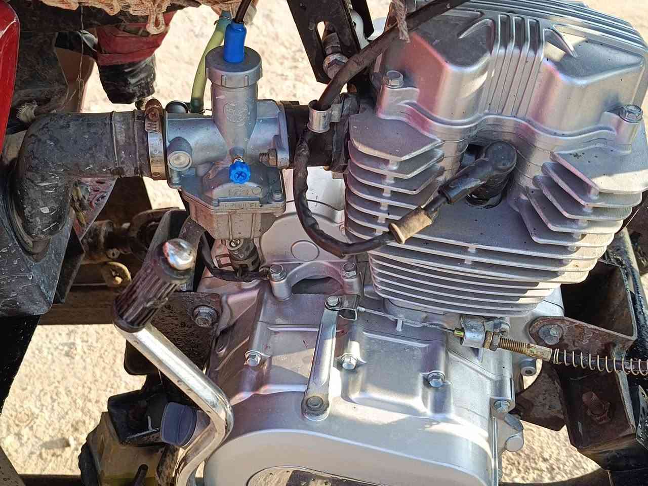 سلام عليكم ستوته البيع امتيار مديل 2010 ستوته جديد محرك جديد اكسن ستوته جديد مكفولة  عامه ستوته مالت جناي مكان نجف مضلوم رقم اسود  سعر1350 وبيه مجال ***********
