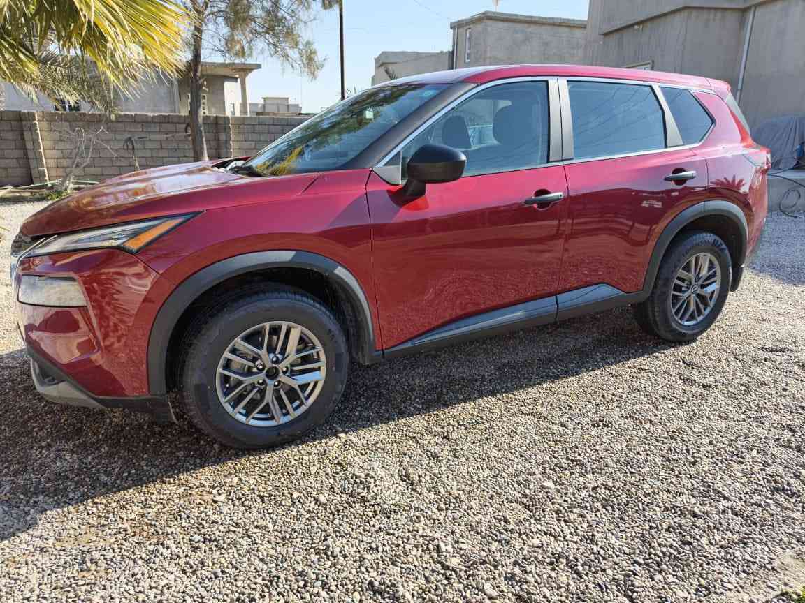 للبيع نيسان روج موديل 2023 رقم مسطره دولي سياره فول مواصفات تحكم ستيرن گير طياره شاشه عرض طخم تاير جديد سياره ضررها فقط البوند صبغ خمسه راكب كهربائيات كلها شغاله محرك 3 بستم تيربو بيع او مراوس حسب القناعه للاستفسار ***********
