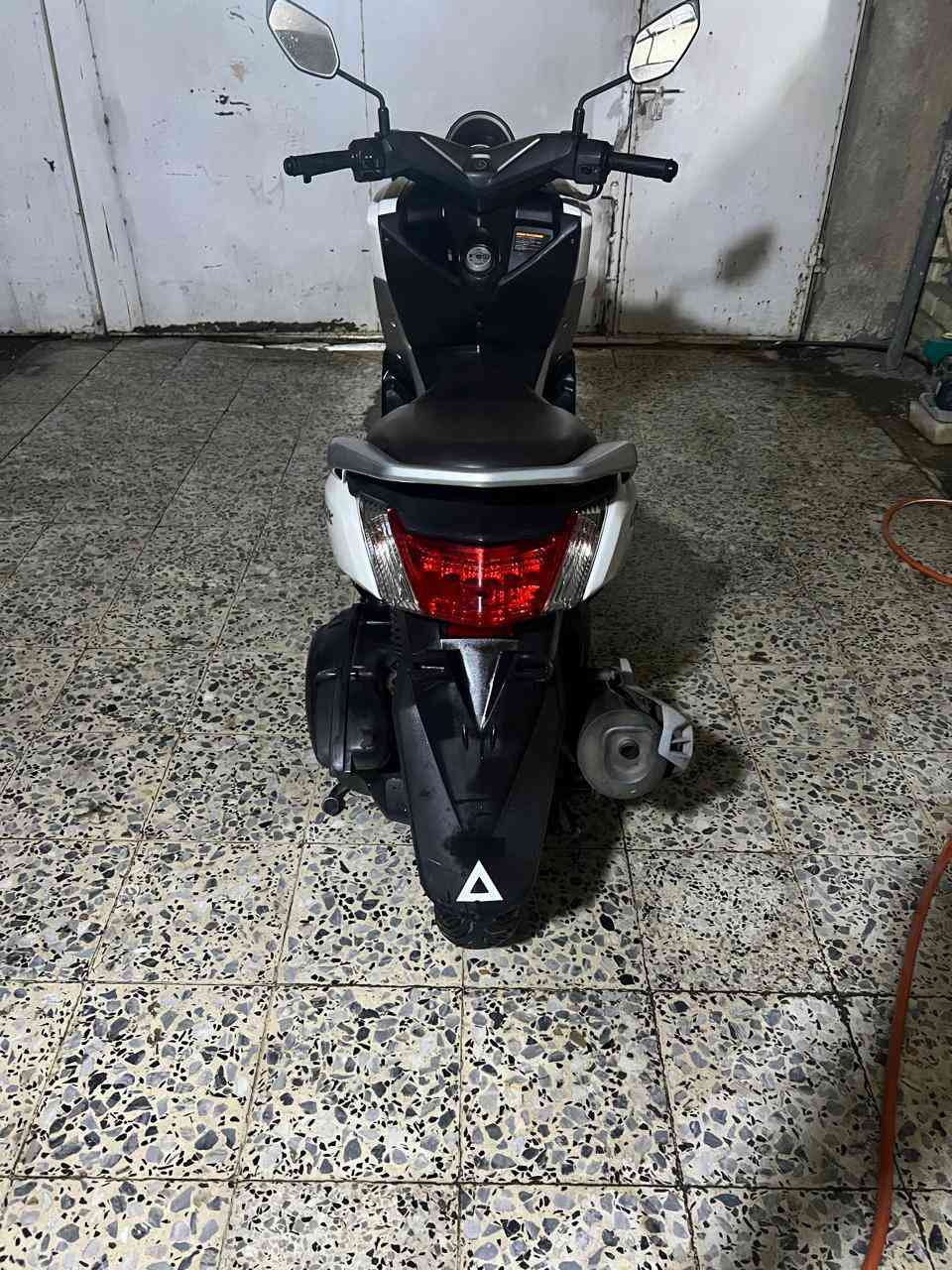 N max رمبة ماخذهة صار كم شهر
موديل ١٨
دراجة كلش نضيفة مبيهة اي عطل ولا مشكلة 
سبب البيع عدي بناء ومعوز فلوس ف جاي ابيعهة 
دراجة ماخذهة ب ١٨ بيهة مجال للشراي لان مستعجل عل بيع 
متواجد فيس و واتساب
***********
