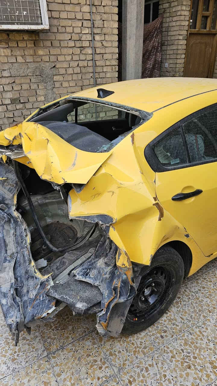 السلام عليكم فورتي 2015 للبيع السياره تمشي ابيع على حادثها السعر 65$
‏‪***********‬‏
