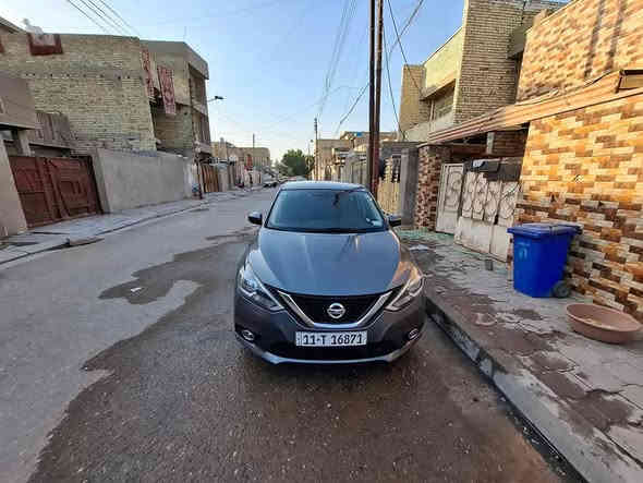 نيسان سنترا ٢٠١٨ وارد أمريكي مكينة ١٨٠٠ ماشية ١٤٠ الف كيلو ضربتها مرفقة بالصور رقمها بغداد الجديد السعر ١١٠ وبيها مجال 
العنوان بغداد 
رقم الهاتف *********** بغداد
