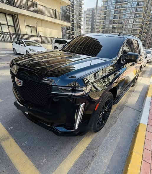 للبيع : كاديلاك 2023 وارد امريكي 

📍 مكان السيارة: بغداد – حي الجهاد

📊 المسافة المقطوعة: 29000 ميل

🛠️ المحرك: 8 سلندر – 6200cc

⚙️ المواصفات: فئة بريميوم لاكجري
• رادار أمامي + خلفي
• حساسات أمامي وخلفي
• كاميرات 360 درجة
• دوسات ثابتة غير متحركة
• صندوق كهربائي 
• مرآة كهربائية 
• فتحة سقف بانورامية
• مقاعد جلد
• كشنات كهرباء
• تدفئة وتبريد بالمقاعد الأمامية
• تدفئة فقط بالمقاعد الخلفية
• نظام تحديد مسار
• كاميرا في المرآة الوسطية
• عداد ديجيتال + كاميرا
• فور ويل - بدون جكات 
• أنظمة قيادة عدد 4
• ماوس للتحكم بالشاشة الوسطية
• شاشات خلفية
• سماعات عدد 36
• شاشات معربة (عربي)

⚠️ أضرار السيارة:
• وارد أمريكي
• صور الحادث مرفقة مع الصور
• السونار مرفق مع الصور

• السيارة مغلفة بحماية PPF
• محرك بلادي مكفول

📌 تفاصيل إضافية:
• رقم السيارة: بغداد الدولي الجديد
• باسم المالك تحويل مباشر
• لون السيارة: أسود
• حالة السيارة: سيارة نظيفة جداً وجديدة

السعر 670 ورقة وبي مجال 

الشراي يتصل هذا رقمي 

***********
