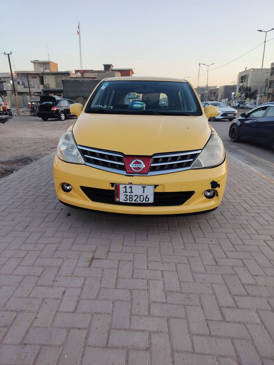 للبيع نيسان فيرسا ٢٠٠٧ رقم بغداد الجديد هزه جديده ب اسمي كير محرك كورلا حداديه تخم تاير سياره جاهزه ونضيفه بدون دواخل مكان بغداد حي الجهاد السعر ٥١وبيه مجال مصفره هيئه وغرامات ***********
