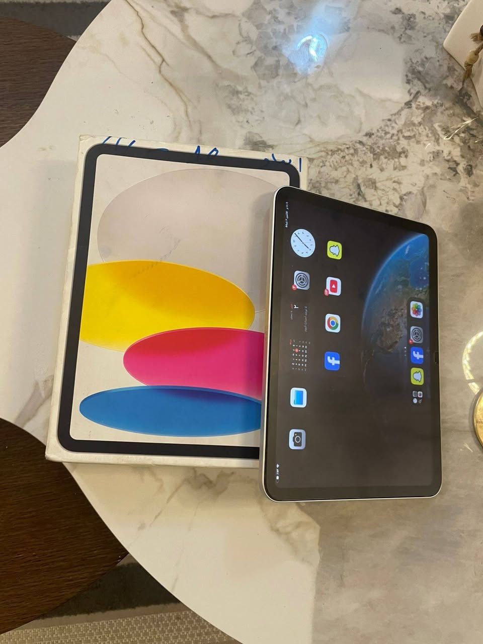 اي باد ١٠ ذاكرة ٦٤ نضافة ١٠٠ بعدة بالضمان بطارية ٩٥ ممصلح ومابي اي خلل وضمان، غراض كامة كارتونة اصلية مالتة ولاسق كسر اصلي مات،، السعر ٣١٠ ومجال جدا بسيط وبيتي بالمنصور واكو توصيل
***********
