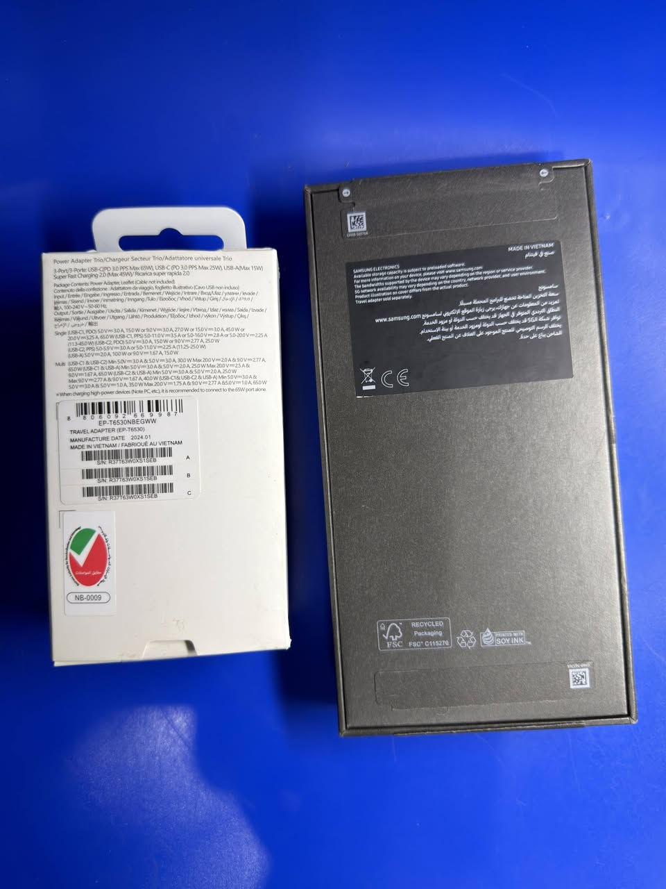 السلام عليكم للبيع /Galaxy(( S25)) Ultra
256 /GB🛑               
                                              
                                                                  🛑 دبل خط/ سيم  

                                                                الون الجديد/ تيتانيوم  

                                                                  نضافه الجهاز /100 

                                                            ضمان الجهاز/ عين الفهد  

                                        🛑🛑🛑ملاحضه الجهاز غير مفتوح 

                                       بي فقط كسر بل ضهر موضح بل صوره 

                                        🛑الجهاز كامل كارتون و غراض/ مع

                                     راس شحن ((65))واط/ غير   مستخدم   

        
                                         🛑🛑🛑🛑  السعر /خاص /راسلني 
         
                                                       ***********

                                                      متواجد واتساب وفيس فقط 

                                                        المكان / تكريت الكفائات  

                                                            الجهاز مكرز ومرجي
