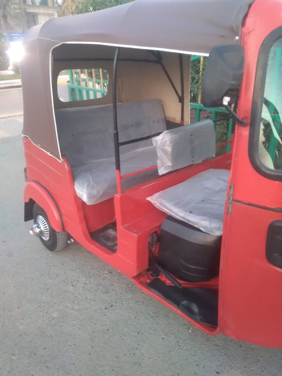 السلام عليكم تكتك للبيع موديل 19  نضيفة
سعرة ب5 و150 وبية مجال الرقم ‭0776 412 9781‬
