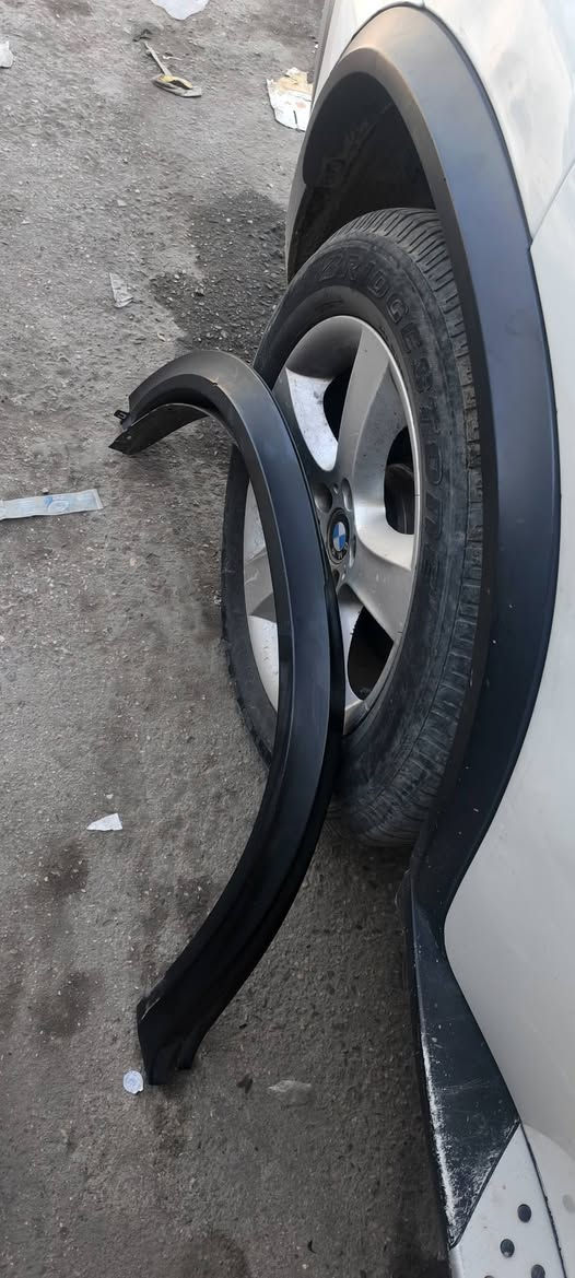 السلام عليكم نفخات x5 m e70ب100الف ***********
