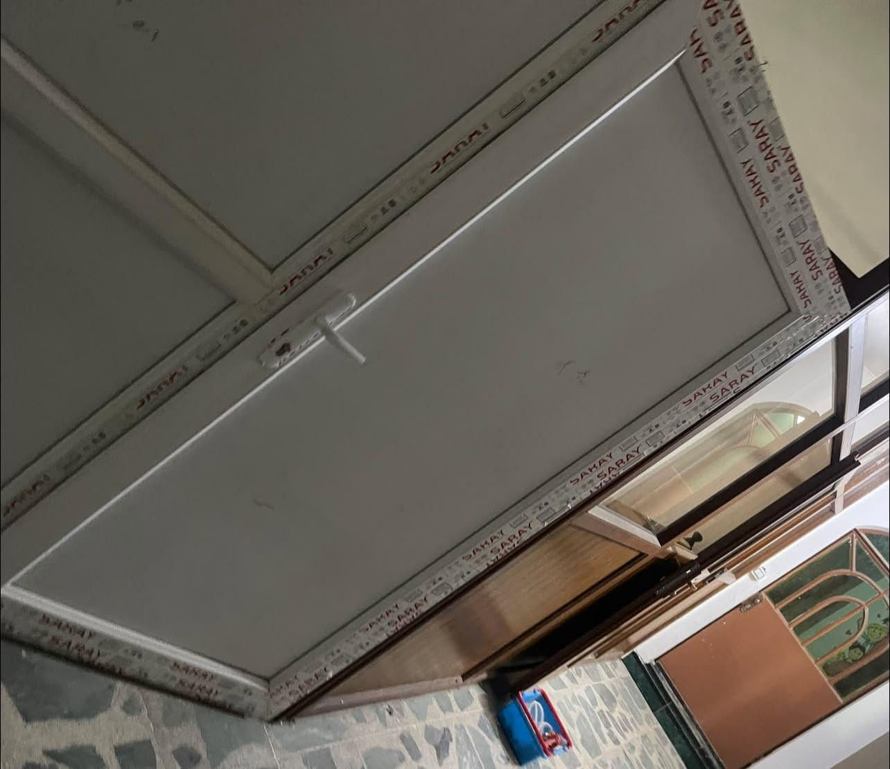 السلام عليكم
قواطع pvc عدد 4  مع ابواب عدد4 للبيع 
للاستفسار 
*********** 
كركوك طريق بغداد
