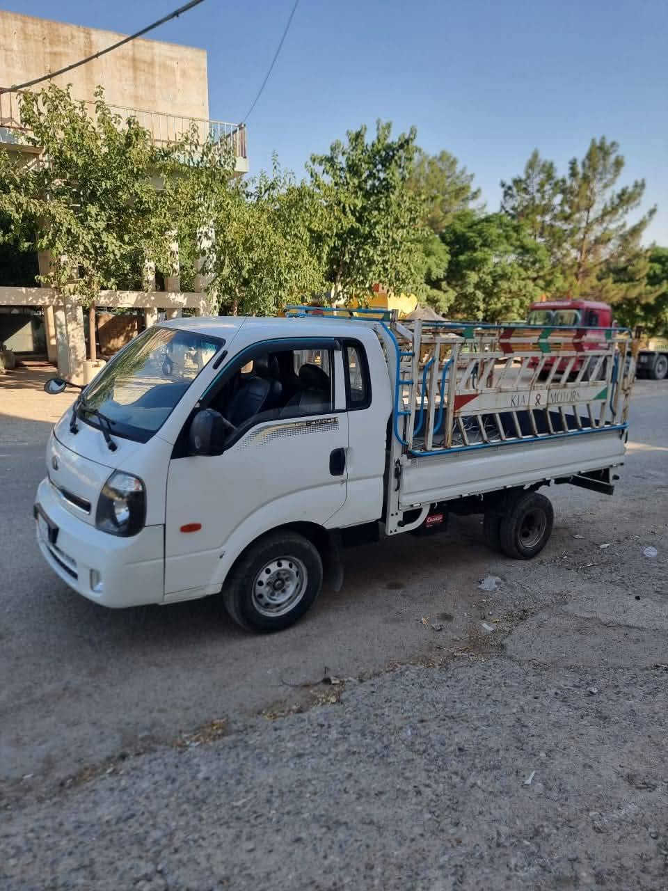 کیا بڕاوە 2013
نمونە لە جوانی ماڵی کەسابەت
گیرو مەکینەو هەموو گیانی بەشەرت
***********
