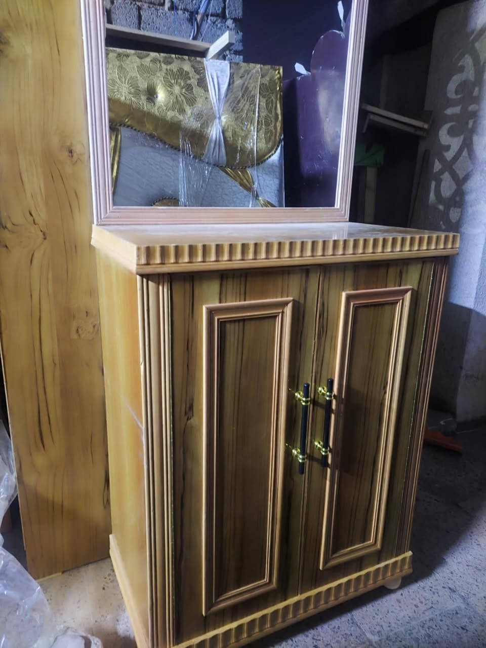 عرض خاص
ميز تواليت 60 الف فقط 
***********
***********
