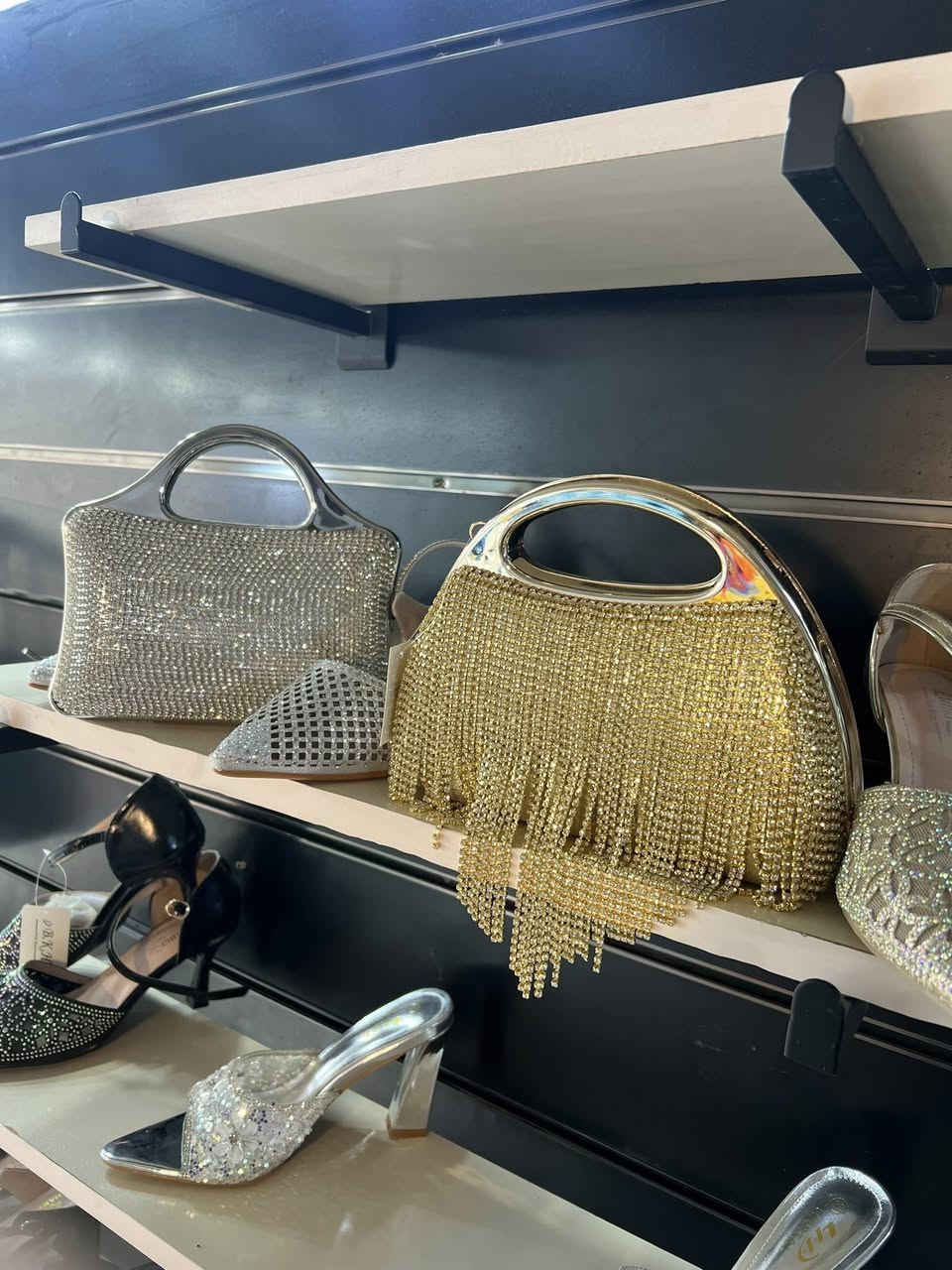 پێنجوین


**إذا كنت صاحب هذا الإعلان وتريد حذفه لأي سبب، رجاءا أرسل رسالة إلى الدعم الفني**