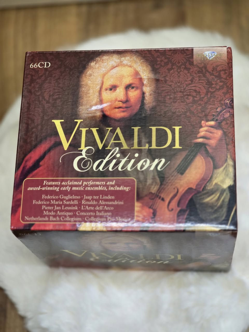 المجموعه الموسيقيه لفافيلدي علبتين اقراص
