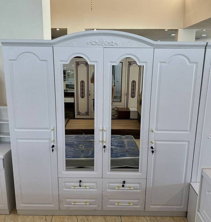 للبيع جديدات اي استفسار دزولي طلب صداقة واني اتواصل وياكم او واتساب على الرقم ***********🌹
