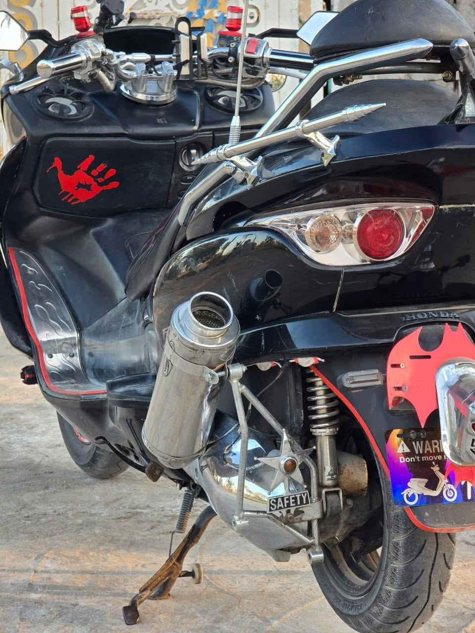 سلام عليكم
للبيع للبيع 

فورزه 08 كرستال عمي بلاد فول تزويد سعرها 14 ورقه والتفاصل اكثر خاص تواصل رقم هذا بي واتساب ***********
