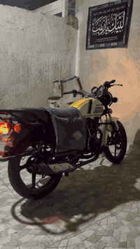 للبيع موديل 23 اوراق اصولي شرط الترقيم دراجة كامله كله علبلادي مكينه 150 مملعوب بيها الدراجة شلعه ومعدل  السعر مليون و700 وبيها مجال مكاني طويريج السياحي باقي التفاصيل ***********
