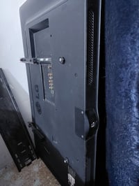 بلازما ٤٢ • اصليه LG • صوت مضخم