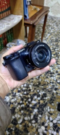 كامرة سوني a6000 كامرة جدا نظيف  الدقه :24.3   مكاني: بغداد  الرقم:077...