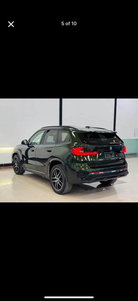 السلام عليكم
للبيعi28  bmw x1 

اللون زيتوني مميز داخل اسود 

موديل ٢٠٢٣ 

الحادث موضح بلصور 

بدون دواخل وبدون ايرباك 

ماشيه ٤٨ الف ميل 

فول مواصفات اعلئ فئه بل x1 

للتواصل :-***********

