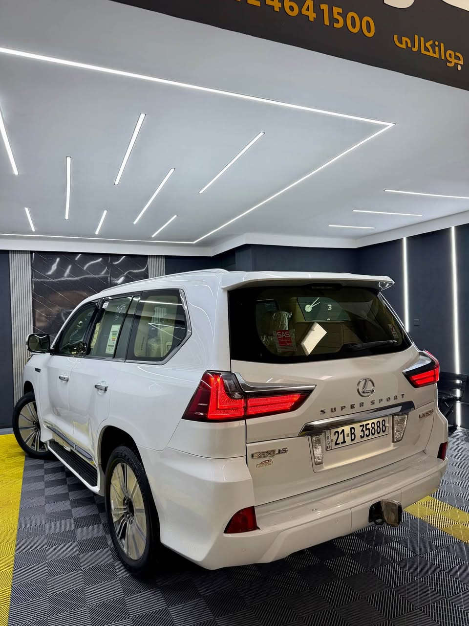 لكزس سبورت 2016  LX 570   برمي
‎مكفولة كفالة عامة من الدعامية إلى الدعامية  
‎بدون صبغ، بدون حوادث، بدون رصعات، بدون حتى خدوش  
‎الدعاميات بدون صبغ، رمل أبيض، لحية بدون صبغ، بقية السيارة بشرط  
                                                                سعر 598
‎ ***********ره قم صاحب     
‎ داخل بيجي بسمطين + + سماعة بيادي موجودة  
‎المسافة المقطوعة:88,000 كلم 

‎فول مواصفات:  
‎- بصمة  
‎- نظام منع الانزلاق  
‎- ورقة البيانات  
‎- كراسي جلد تعمل بالتدفئة والتبريد  
‎- نظام التحكم بالاحتلال  
‎- رأس ديفيد  
‎- 5 كاميرات  
‎- ثلاجة  
‎- زينون  
‎- جلد جاف  
‎- تدفئة وتبريد  
‎- خزينة  
‎- هواء مزدوج  
‎- نظام Eco Sport  
‎- حساسات خلفية  
‎- مرايا كهربائية  
‎- فتحة سقف  
‎- باب خلفي كهربائي  
‎- رادار أمامي  

‎المحرك والقير بحالة ممتازة ولم يتم فتحهما  
‎السيارة نظيفة جدًا، كل شيء يعمل بشكل صحيح  
‎السيارة مؤمنة حتى عام 2029  
‎السيارة باسم المعلن، مع إمكانية التحويل والترخيص  
‎السيارة خالية من الديون، التمويل كامل من جميع النواحي  

‎نظافة السيارة 100%، تم عمل صيانة دورية بانتظام، بدون أي نقص  
‎السيارة ملك للبيت، لا يوجد بها أي نقص، وتحتوي على 4 إطارات جديدة  

‎البيع نقدًا أو تحويل بنكي، مع إمكانية عمل وكالة  
‎السيارة موجودة في السليمانية  
‎رقم صاحب ***********

‎.:: السعر خاص ب رسالة خاص ::. السليمانية, العراق
