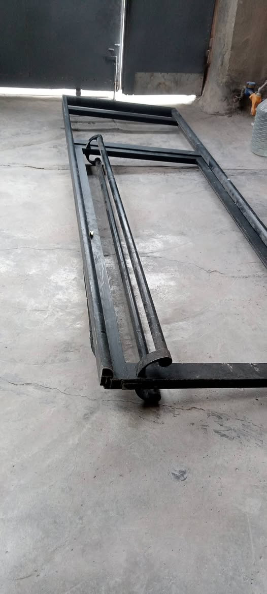 المنيوم مستخدم نضيف للبيع ***********
