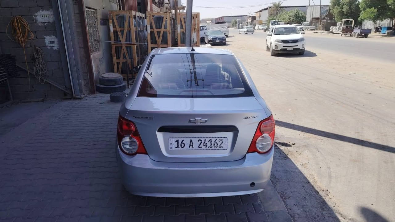 سونك موديل 2012 
رقم قادسيه مداور ثاني يوم 
مكينه وكير جديدات 
سعر 58 وبيها مجال
السياره نضافته احلى من الصور 

استفسار ***********

مكاني نجف
