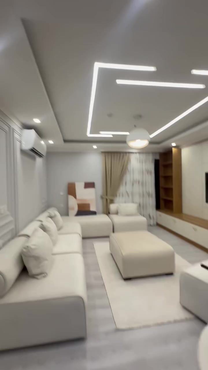 للبيع 

-شقة 
استثماريه موجره بعقد سنوي شهريا 
550$ مقدم 3شهور 1650$
-زيرو

في أربيل
مجمع واو تاورز مقابل كلية جيهان 
تبعد دقيقتن عن امباير و4دقائق عن 
المطار 

 مساحة 90

يتكون من
- غرف نوم 
-صالة 
- صحيات 
- مطبخ
- طابق  13
- واجهة خارجي مطلة على 
امباير والمطار وبارك سامي عبد الرحمان 
- 
- ⁠للأستفسار أكثر يمكنكم التواصل معنا عبر الواتس آب 
- ***********
- ⁠***********
