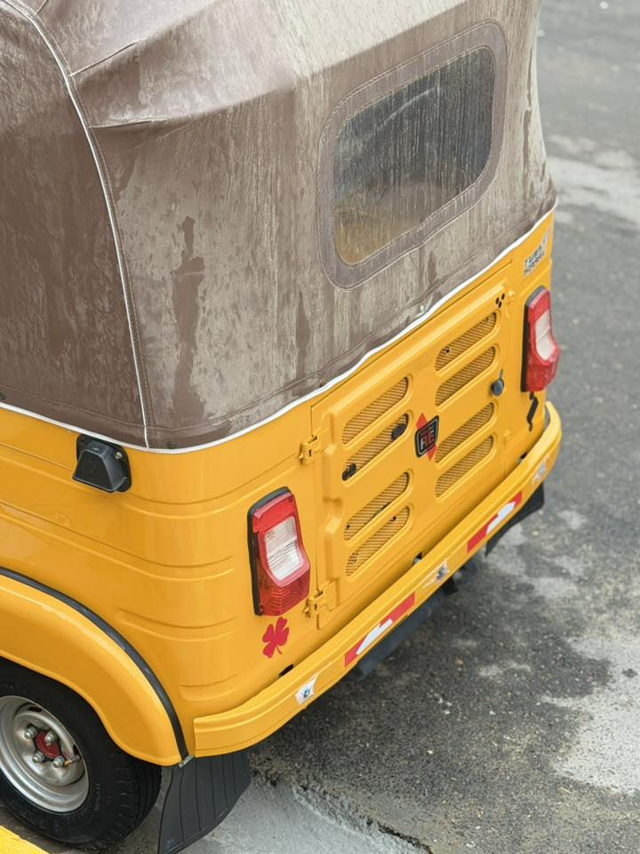 تكتك موديل 20 توهه معمره. شرط بالكارتون يشهد الحسين ربع ماذب عليهه كامله مكمله من الطول للطول ( أدوات أدوات أدوات )   مكفوله من السرقه والعشائر ومن كلشي راسلني وبيك خير وتدلل     ***********
