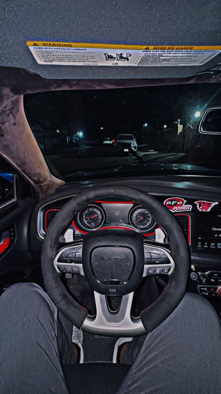 سلام عليكم 
غراض جارجر للبيع 
دركة هيلكات للمراوس مع دركة عادية مع فرق 
شوتة رياضي امريكي R2C للمراوس مع عادية مع فرق  
دمام بيتس للبيع 
تفاصيل خاص او واتساب ***********
